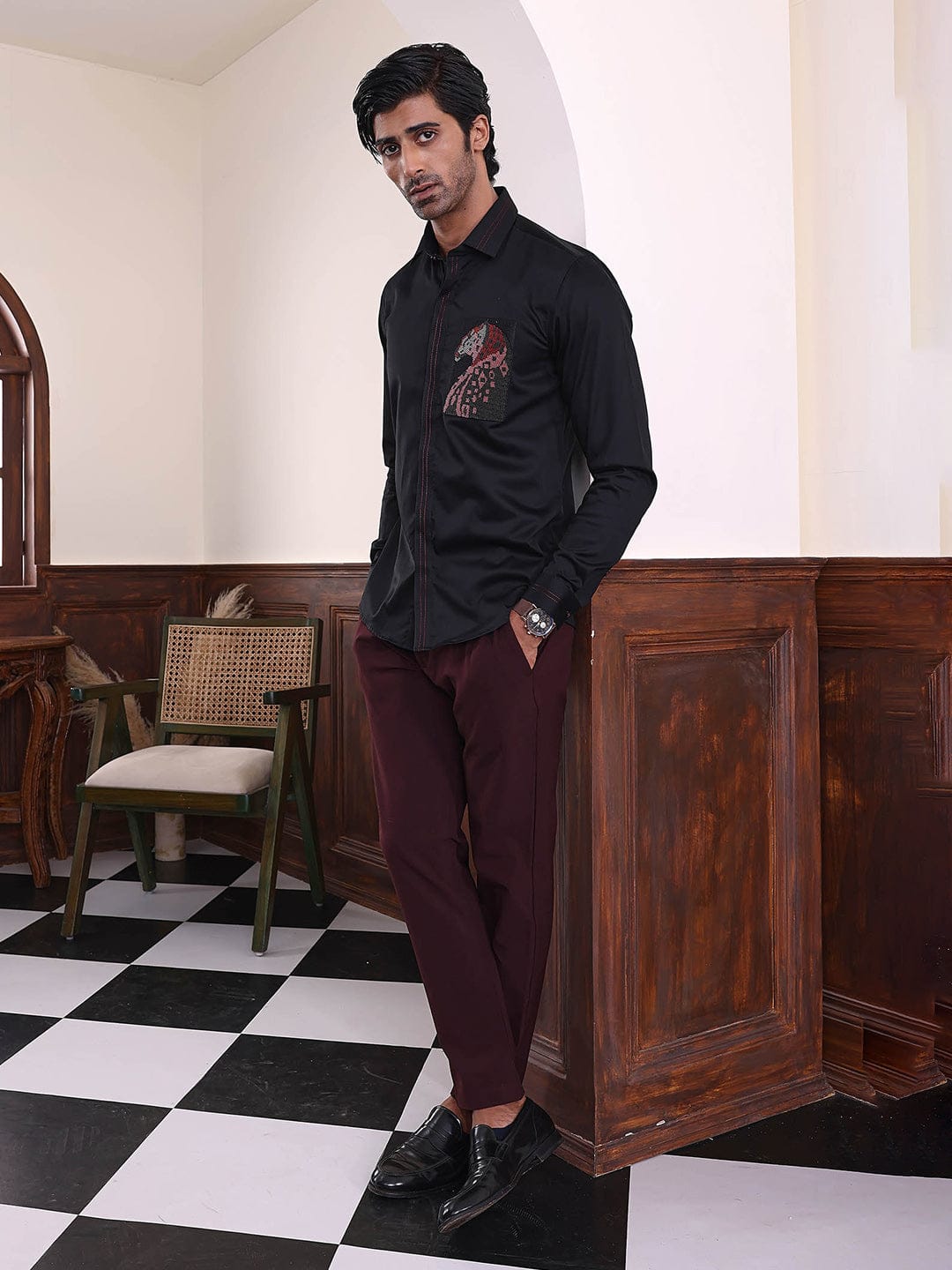 Abkasa Men Black Collar Shirt