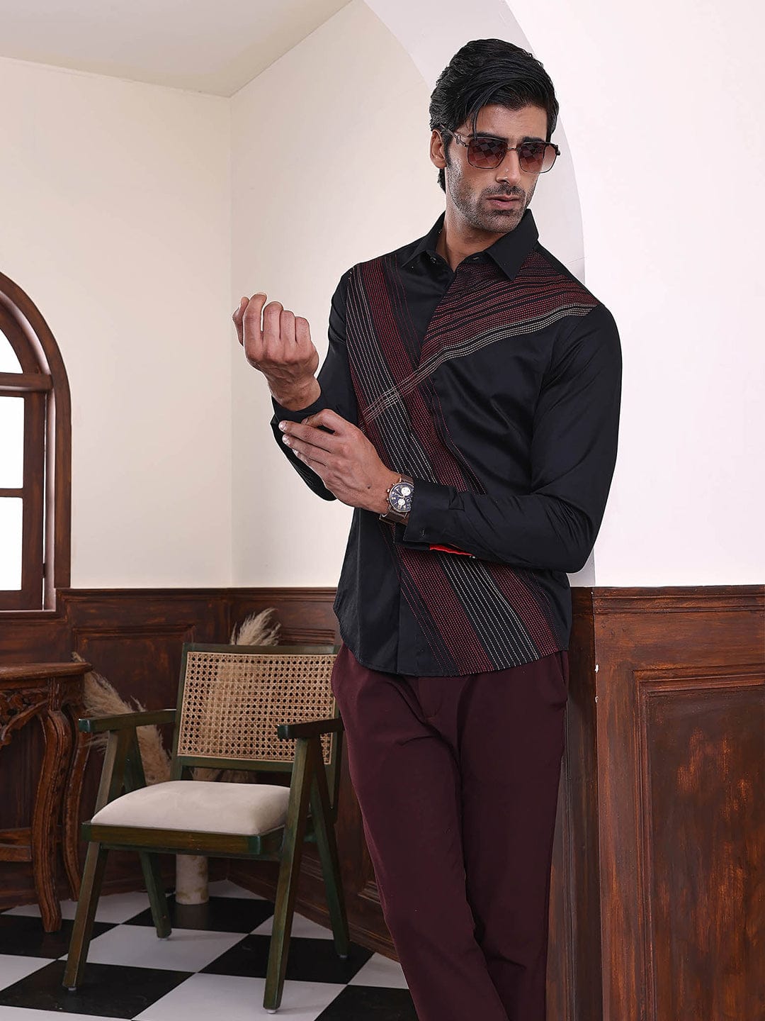 Abkasa Men Black Collar Shirt