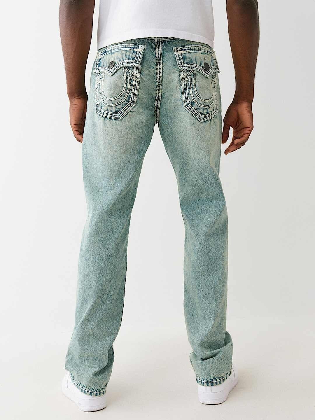 True Religion Men SUPER QT Ricky Straight Fit Light Wash Jeans