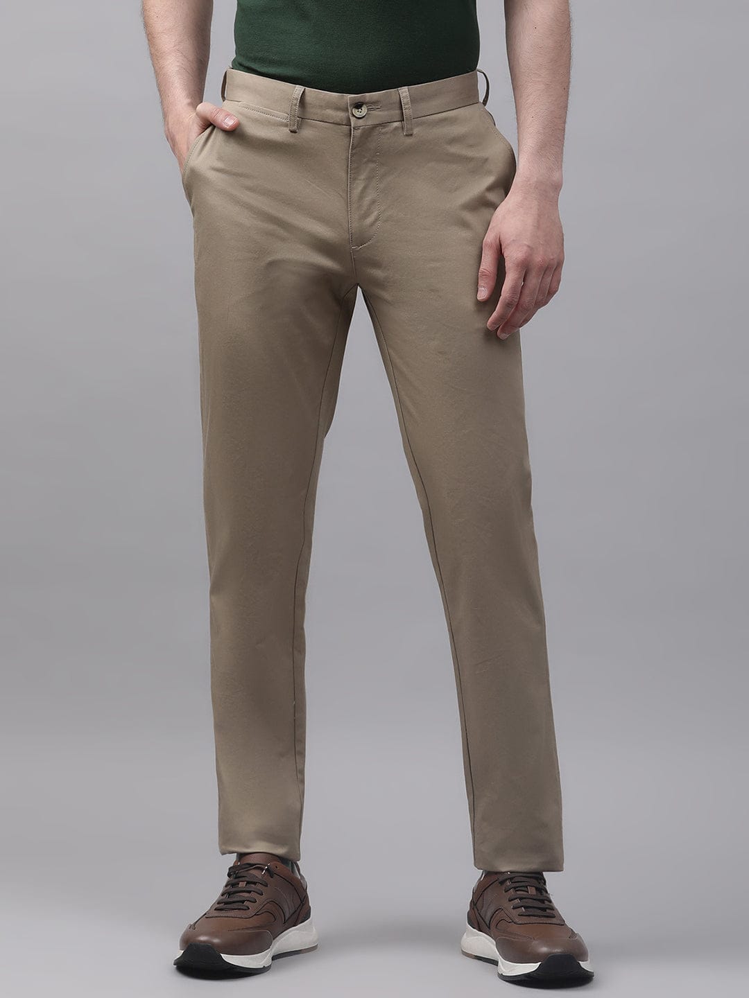 Bruun & Stengade Men Solid Cutaway Collar Shirt