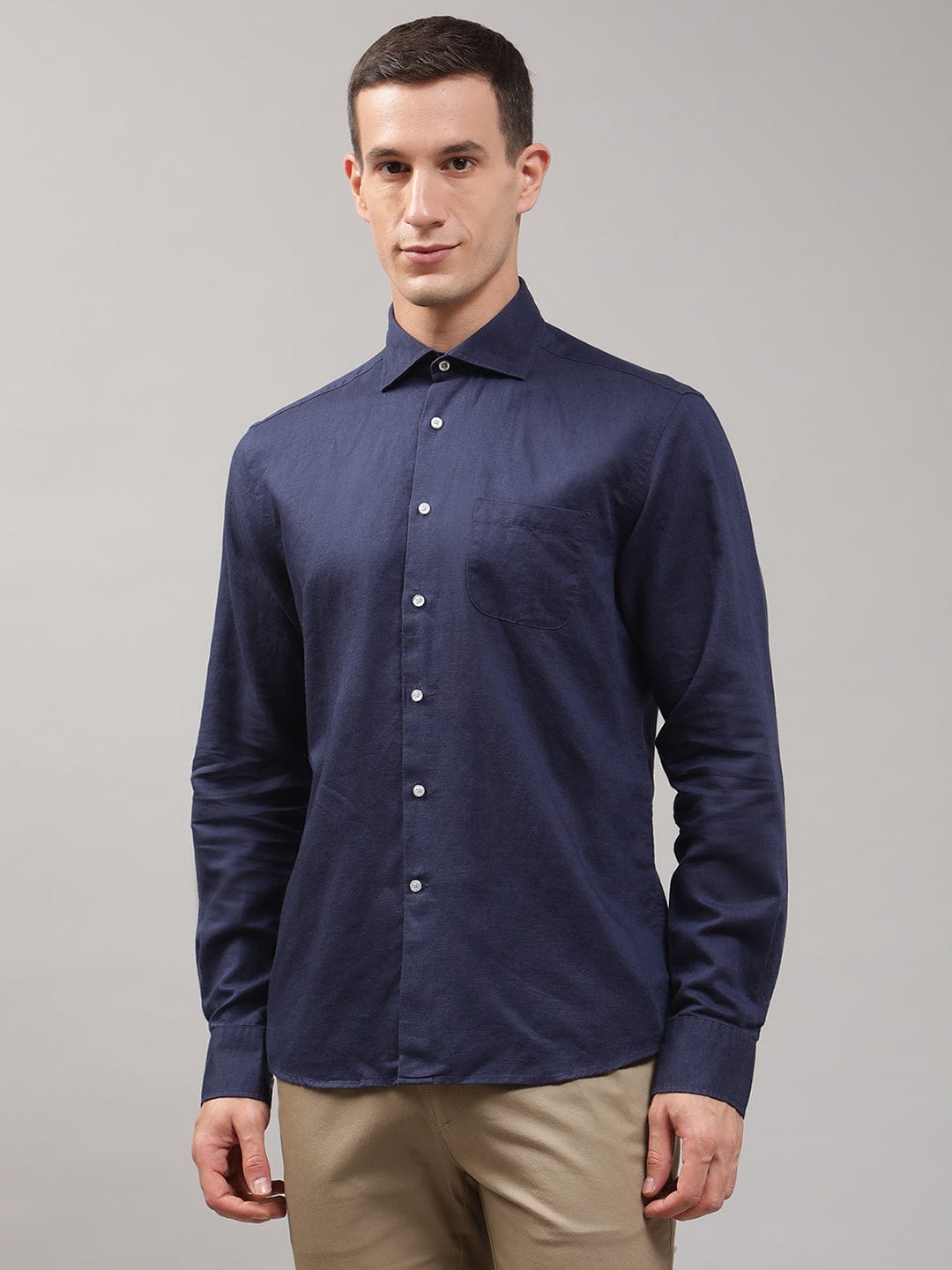 Bruun & Stengade Men Solid Cutaway Collar Shirt