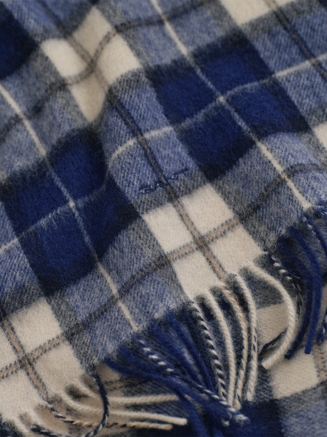 Gant Men Blue Checks Scarf