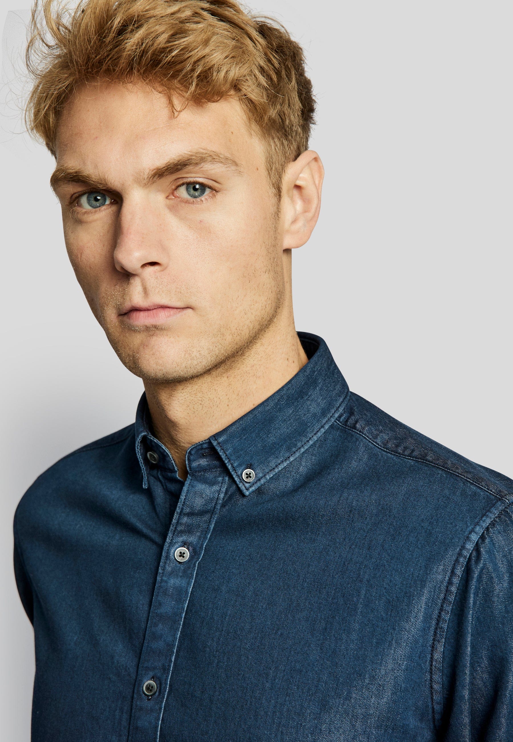 Bruun & Stengade Men Solid Collar Shirt