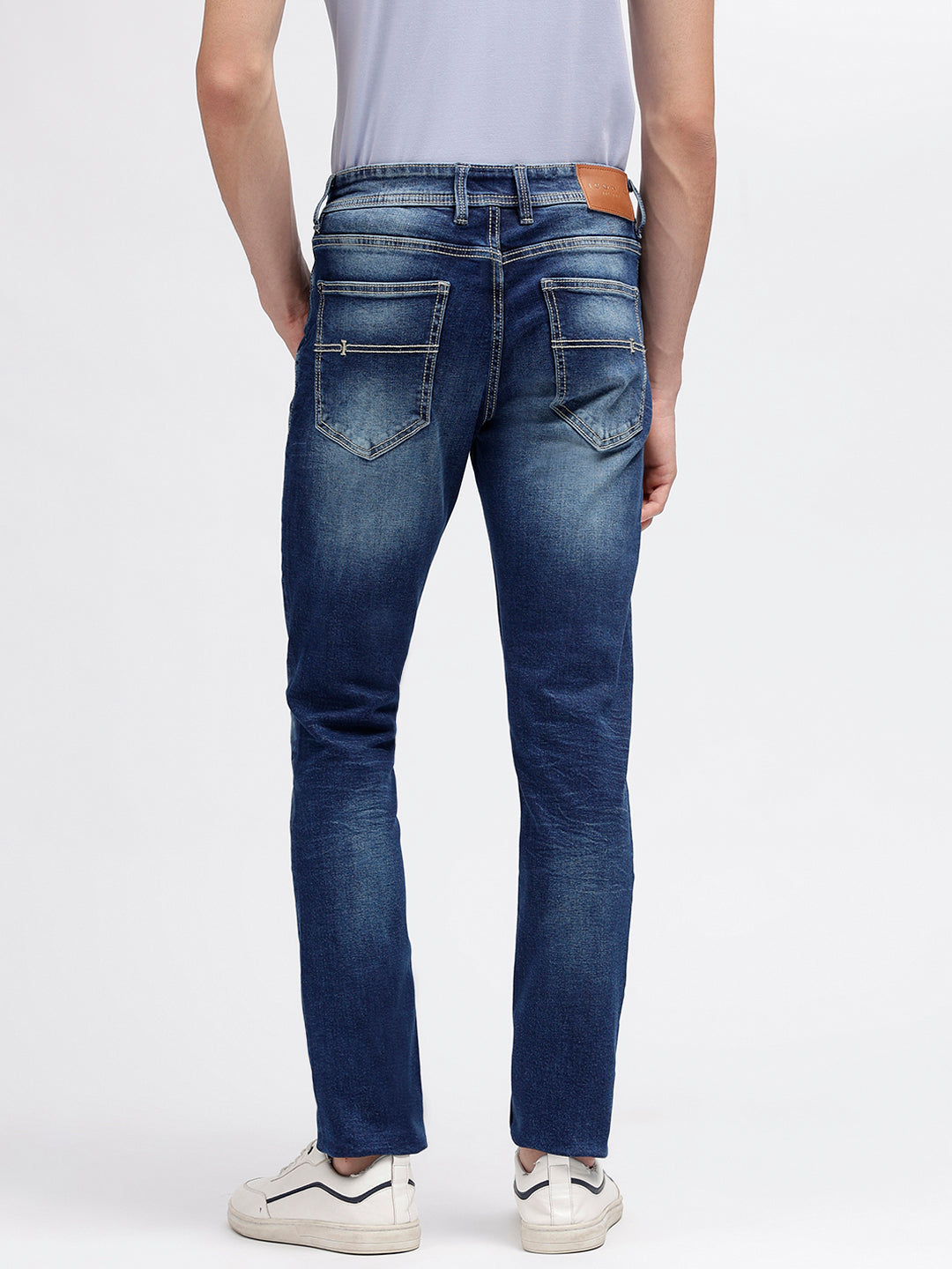 Iconic Men Blue Solid Straight Fit Mid-Rise Jeans