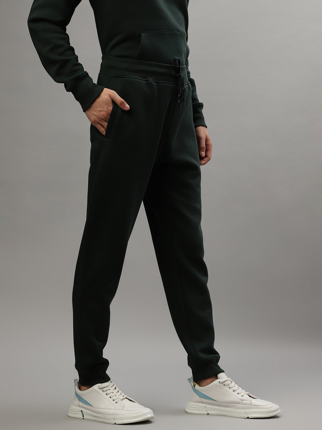 Iconic Men Green Solid Regular Fit Mid-Rise Track Pants