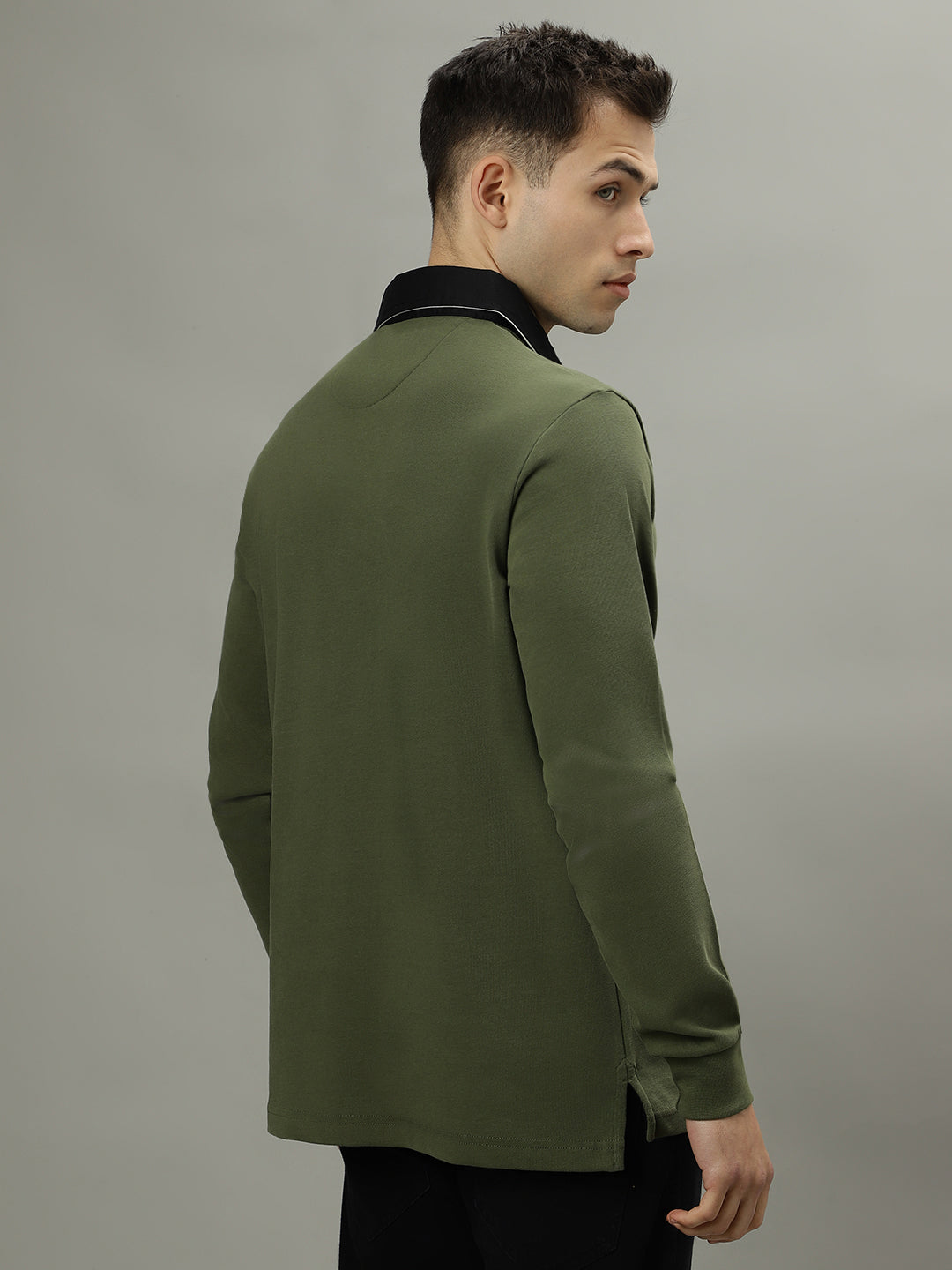 Iconic Men Green Solid Polo Collar Full Sleeves Tshirt