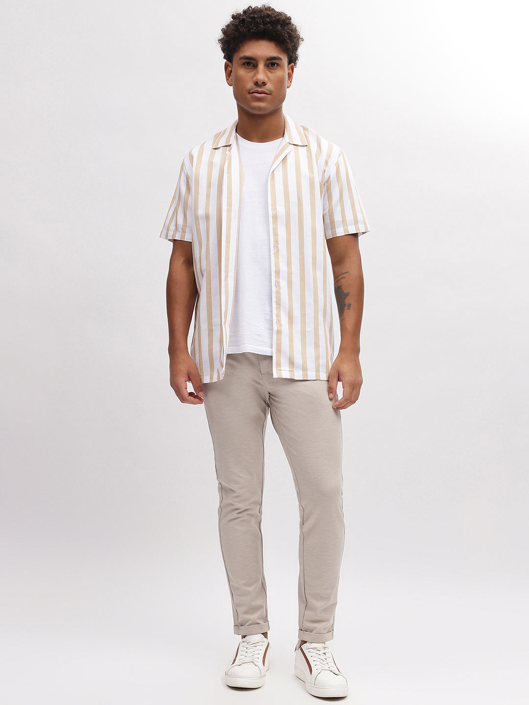 Lindbergh Men Beige Solid Slim Fit Trouser