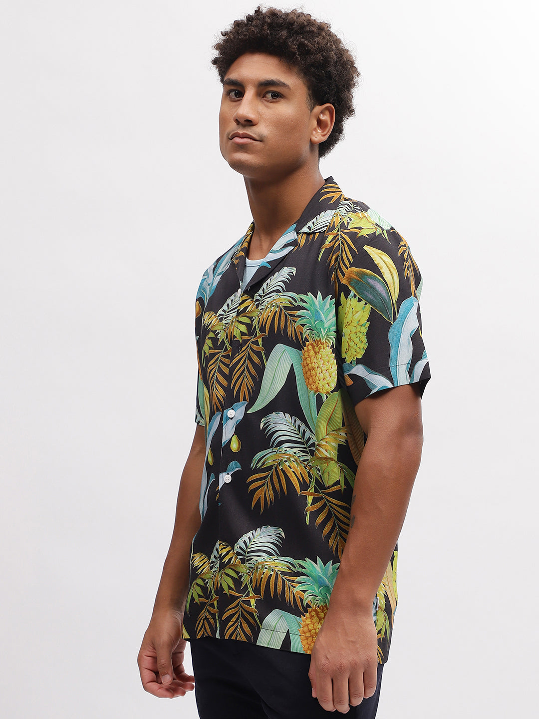 Lindbergh Men Multi Printed Resort Collar Short Sleeves Shirt