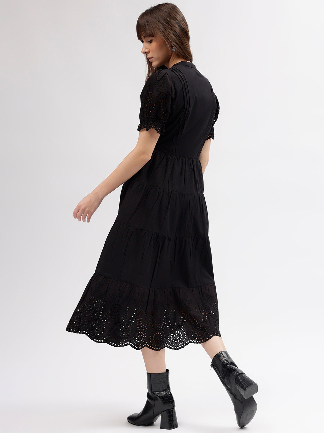 Elle Women Black Embroidered Mandarin Short Sleeves Dress