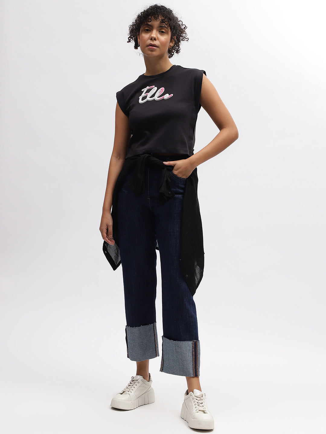 Elle Women Blue Solid Straight Fit Jeans