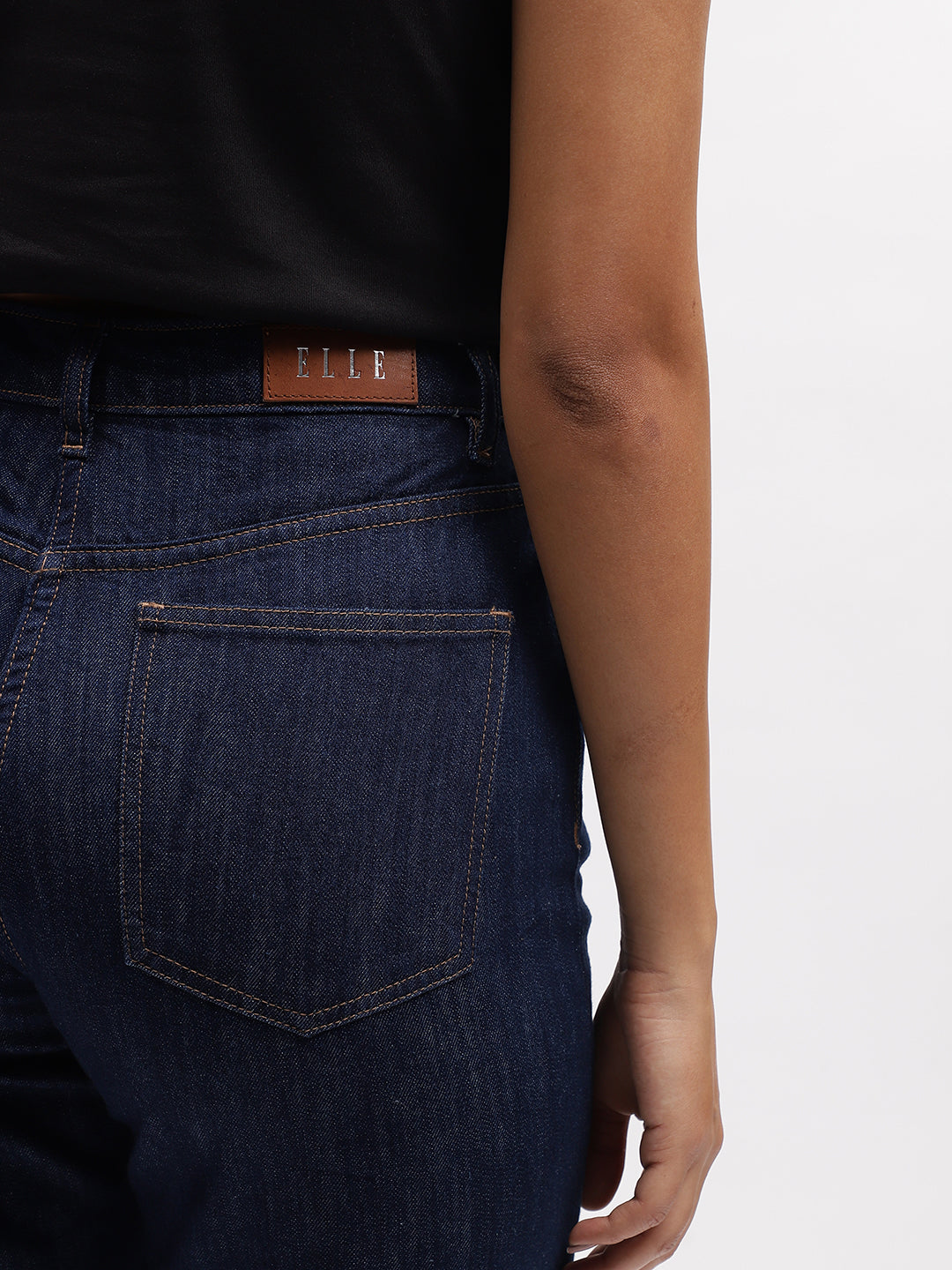 Elle Women Blue Solid Straight Fit Jeans
