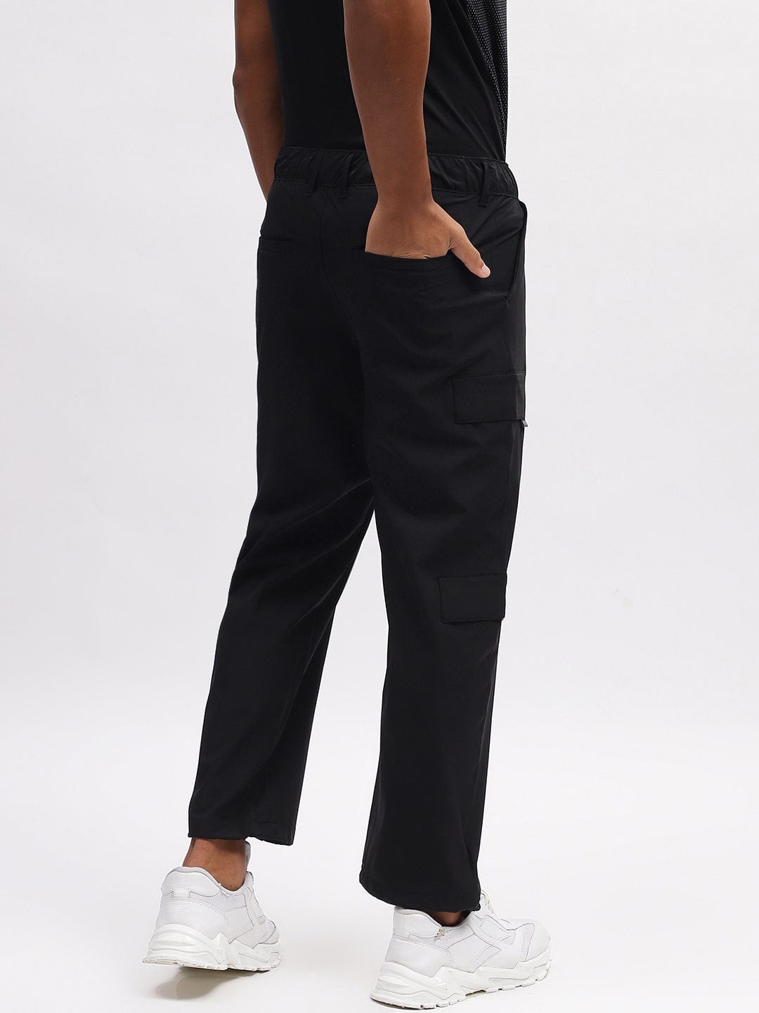 Iconic Men Black Cargo Fit Trouser