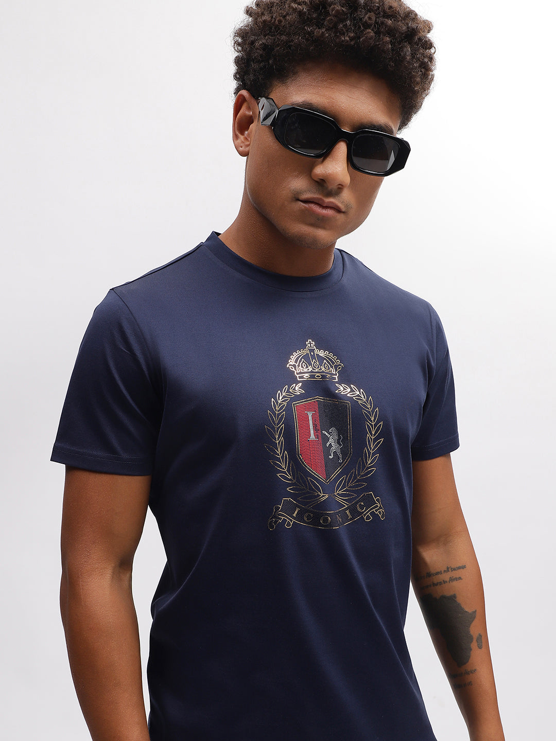 Iconic Men Navy Blue Solid Round Neck Short Sleeves T-Shirt