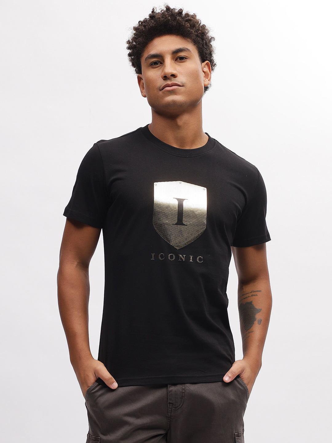 Iconic Men Black Solid Round Neck Short Sleeves T-Shirt