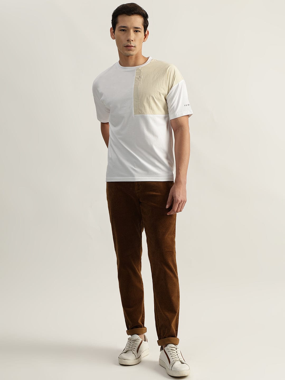 Iconic Men White Round Neck Tshirt