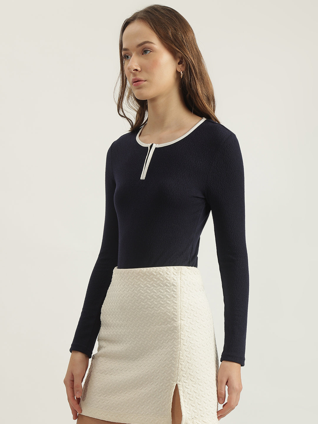 Elle Women Navy Solid Round Neck Full Sleeves Tshirt