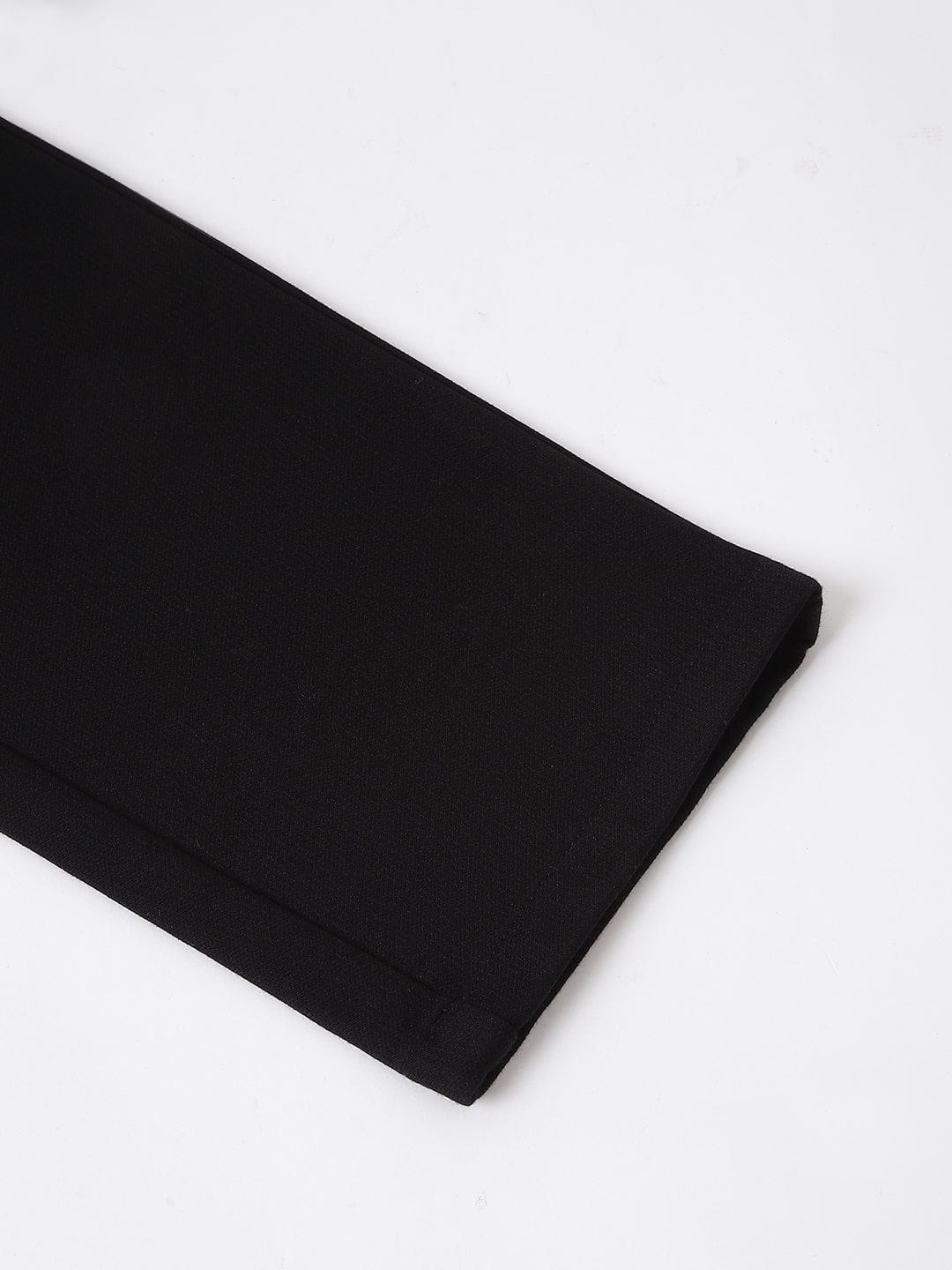 Iconic Men Black Regular Fit Solid Jogger