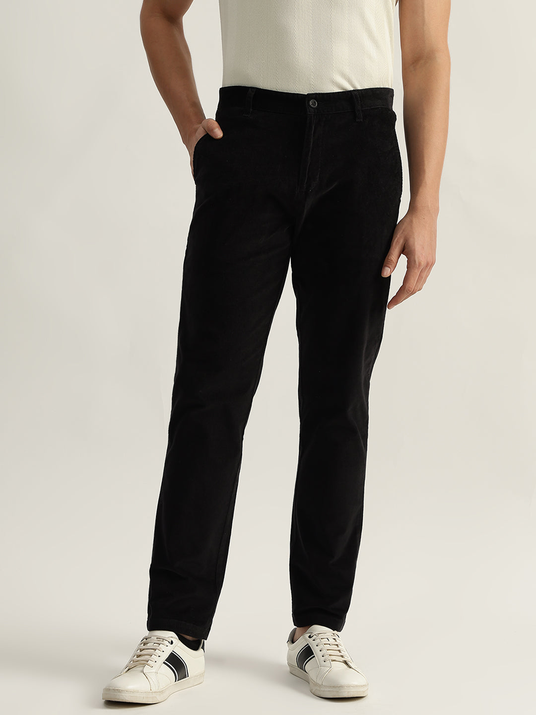 Iconic Men Black Slim Fit Solid Trouser