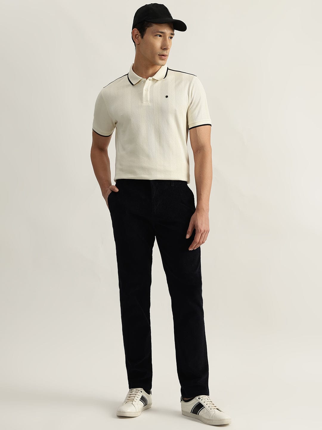 Iconic Men Blue Regular Fit Solid Trouser