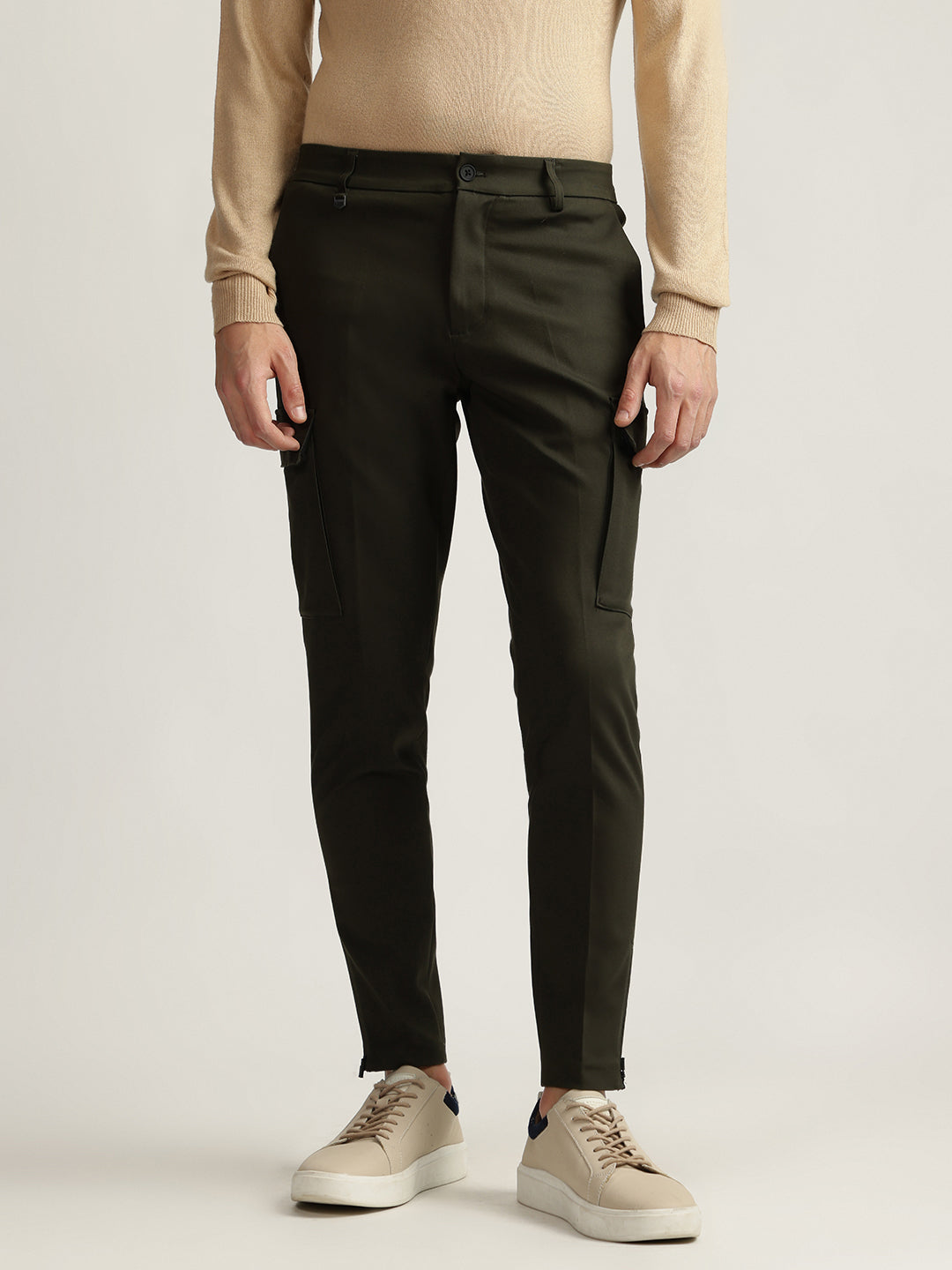 Shop Antony Morato Men Solid Mid-Rise Cargo Trouser Online