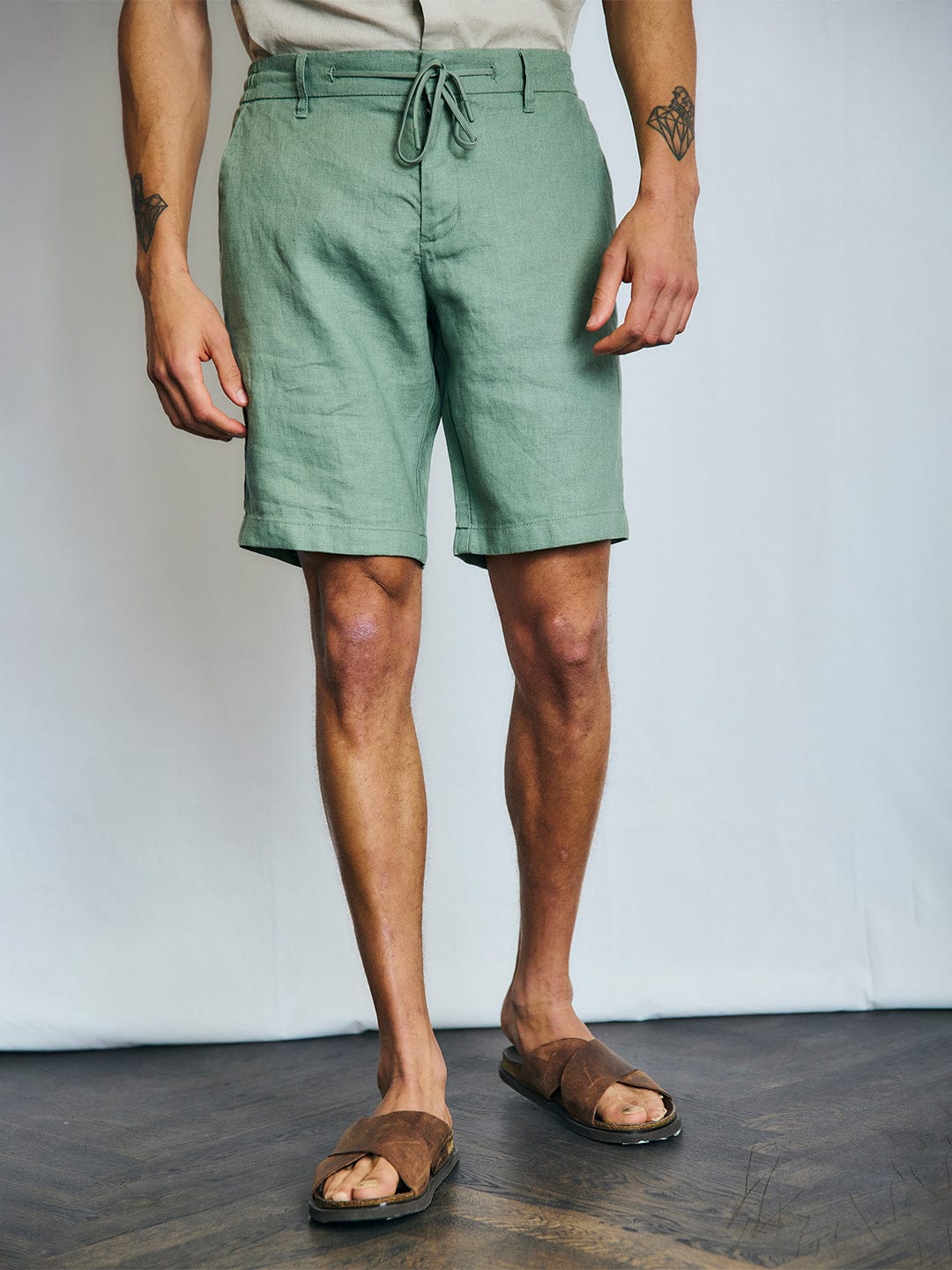 Bruun & Stengade Men Green Regular Fit Solid Shorts