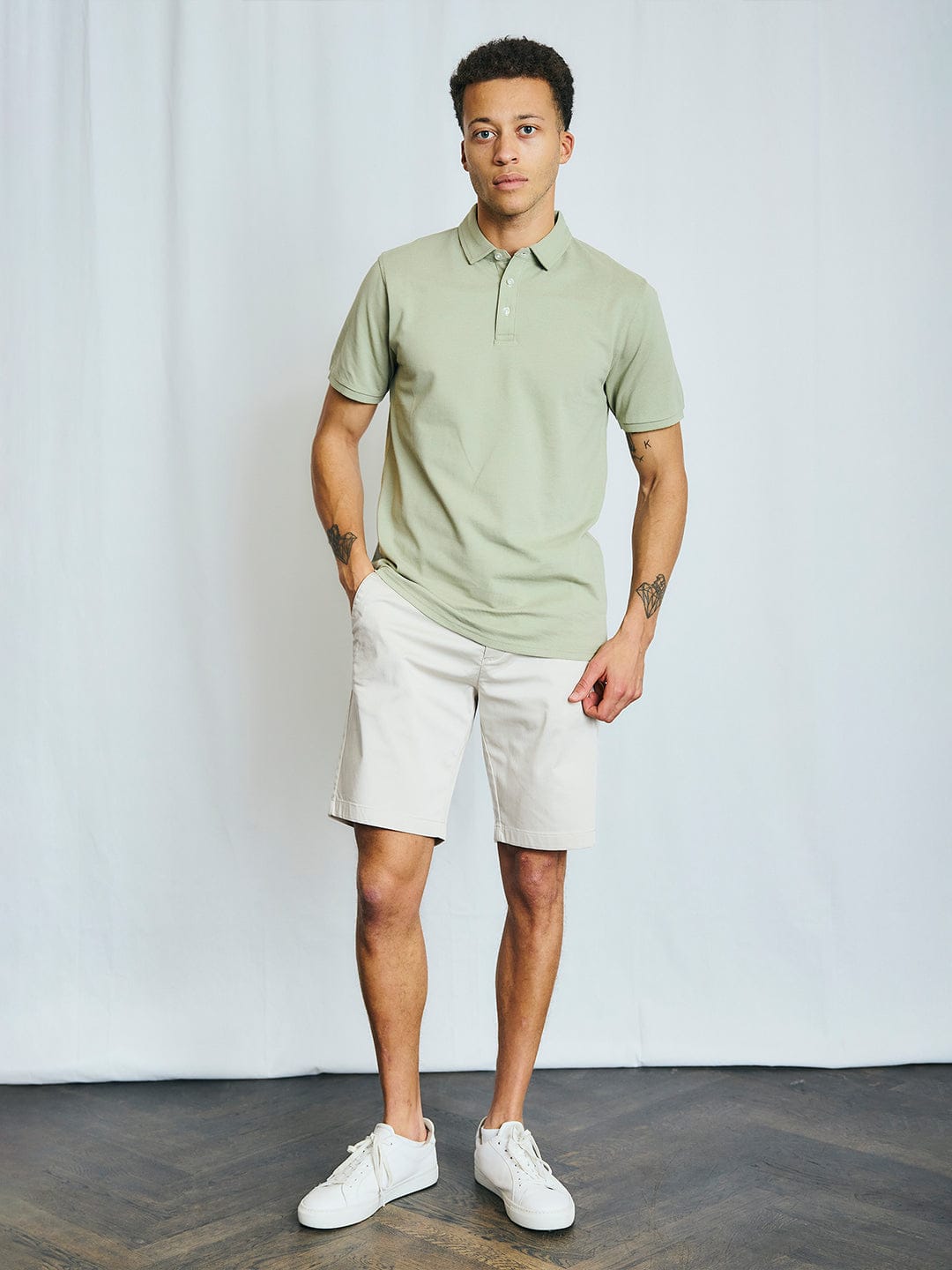 Bruun & Stengade Men Beige Regular Fit Solid Shorts