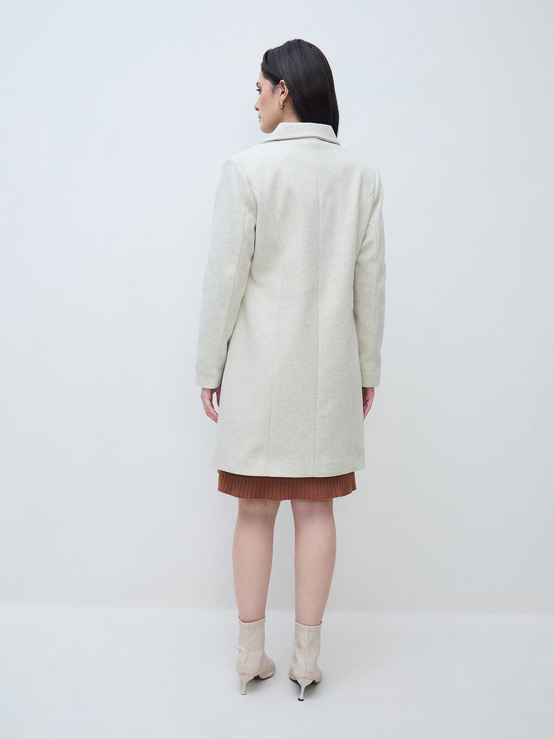 Elle Women Off White Solid Lapel Collar Overcoat
