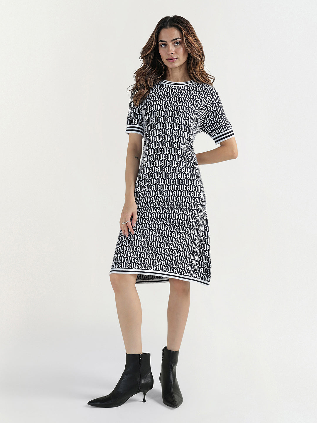 Elle Women Blue Knitted Rib Neck Dress