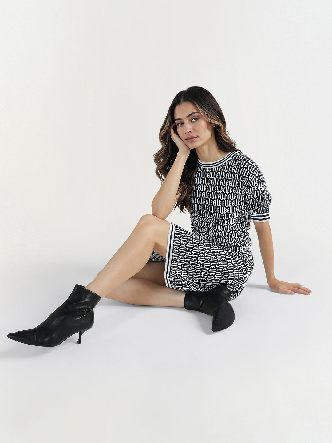 Elle Women Blue Knitted Rib Neck Dress