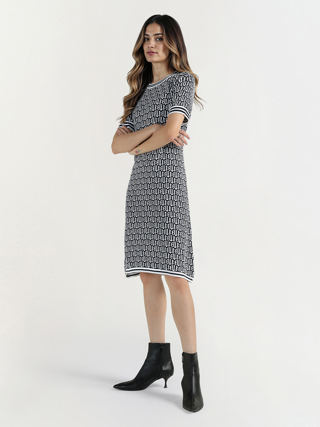 Elle Women Blue Knitted Rib Neck Dress