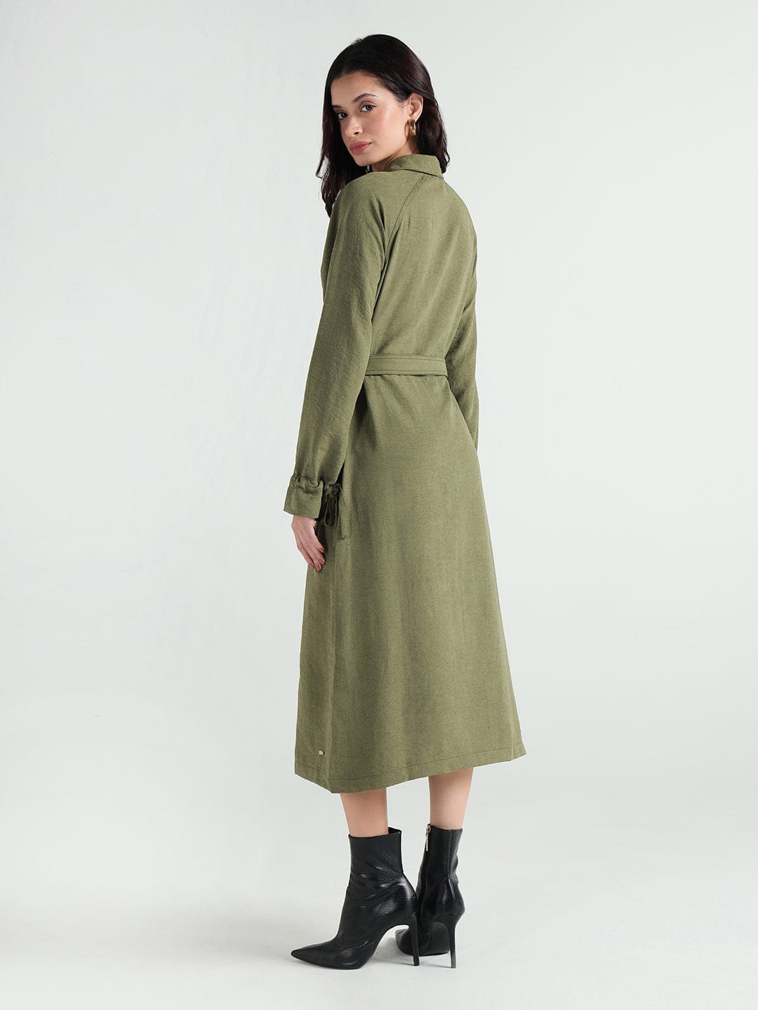 Elle Women Green Solid Collar Dress