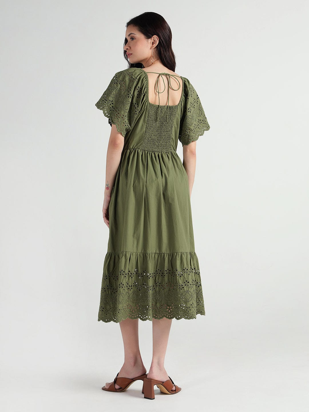 Elle Women Green Plain V Neck Dress