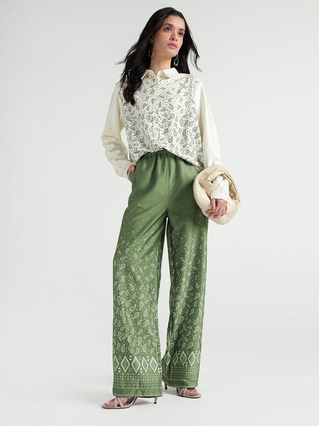 Elle Women Green Regular Fit Printed Trouser