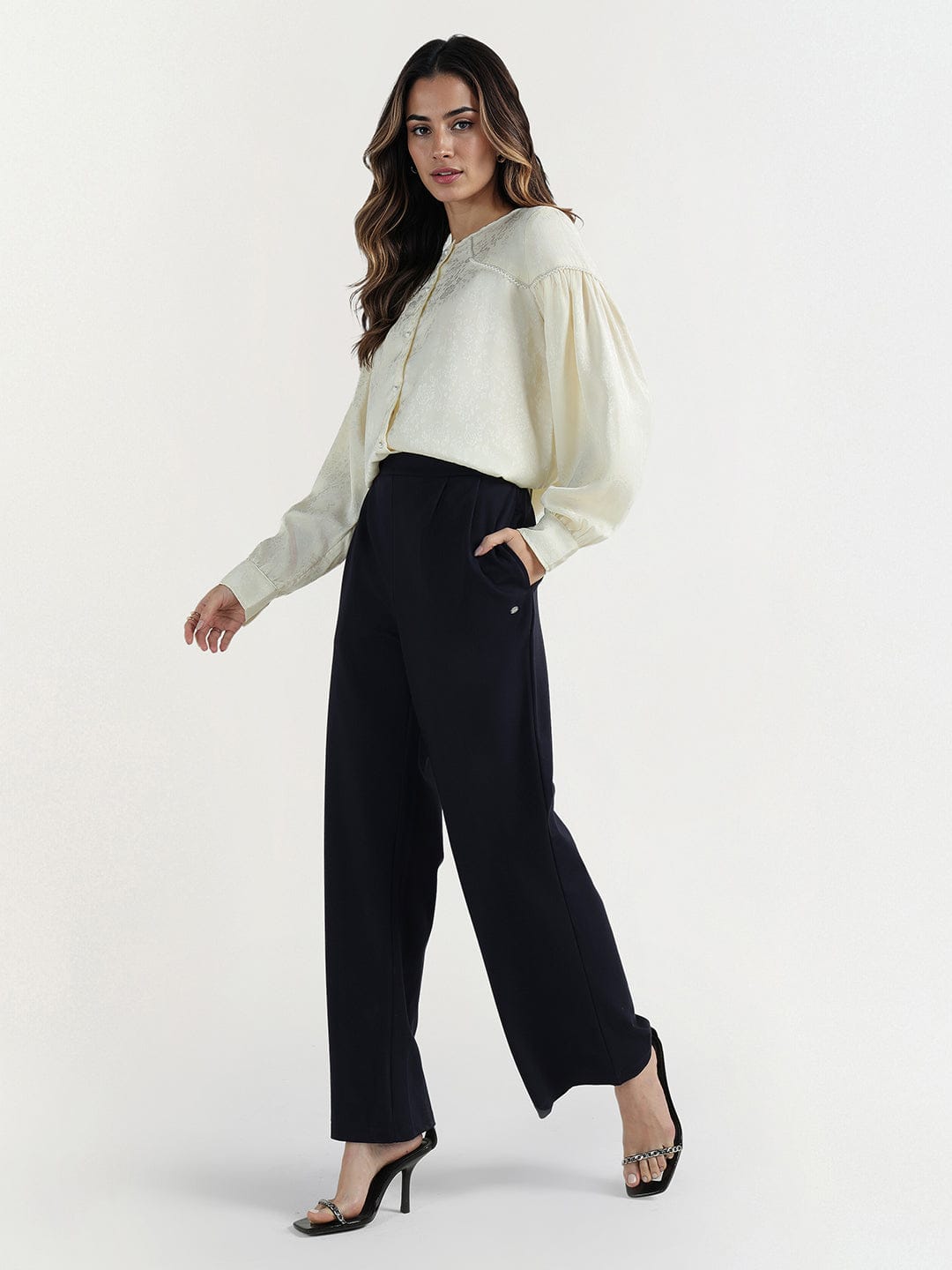 Elle Women Blue Regular Fit Solid Trouser