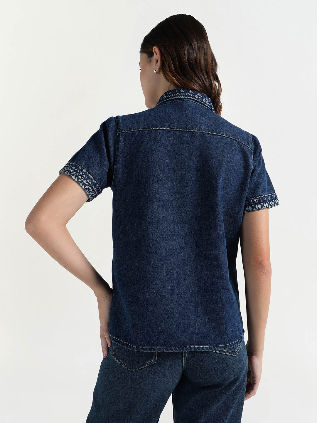 Elle Women Blue Solid Collar Shirt