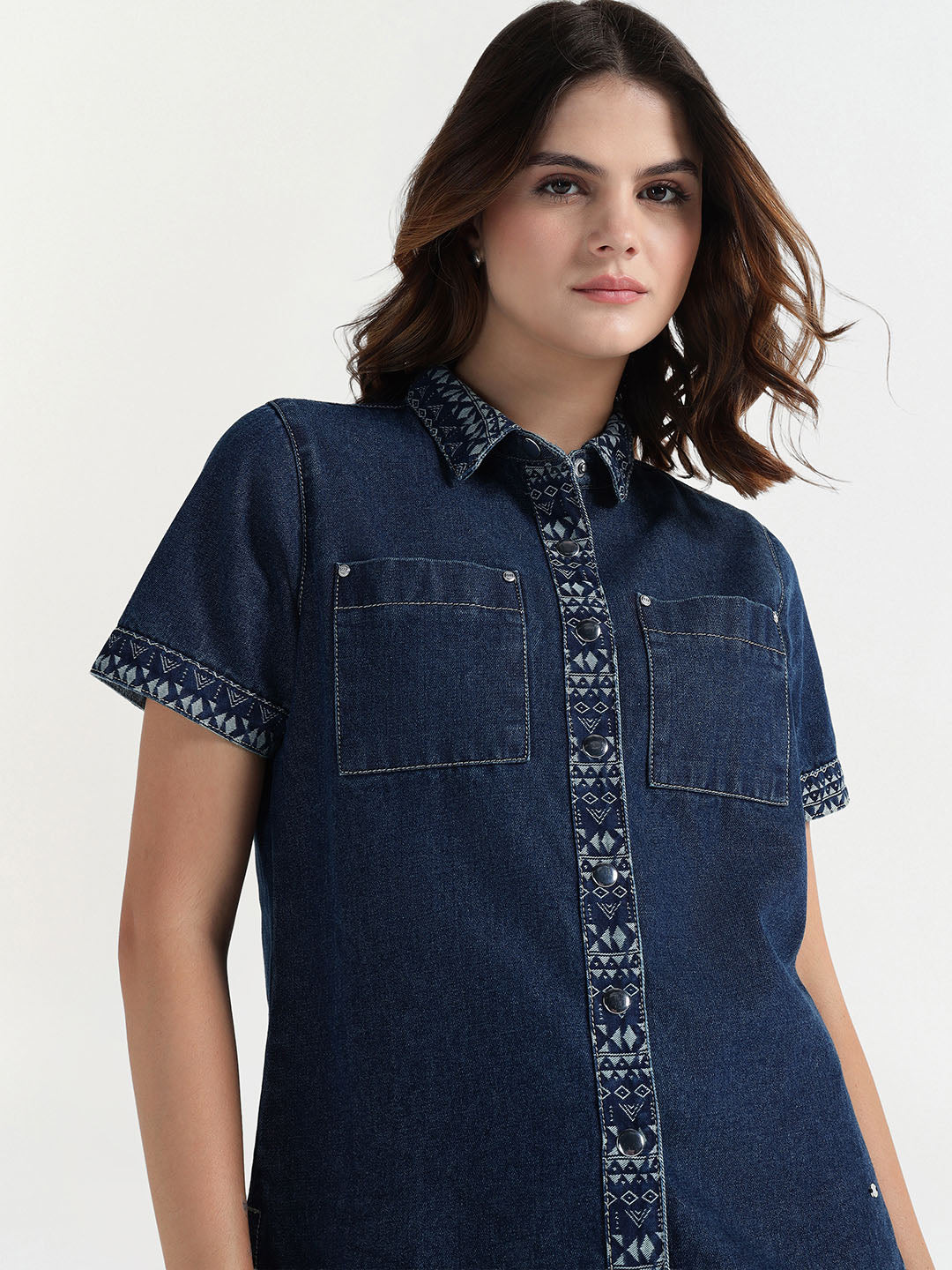 Elle Women Blue Solid Collar Shirt