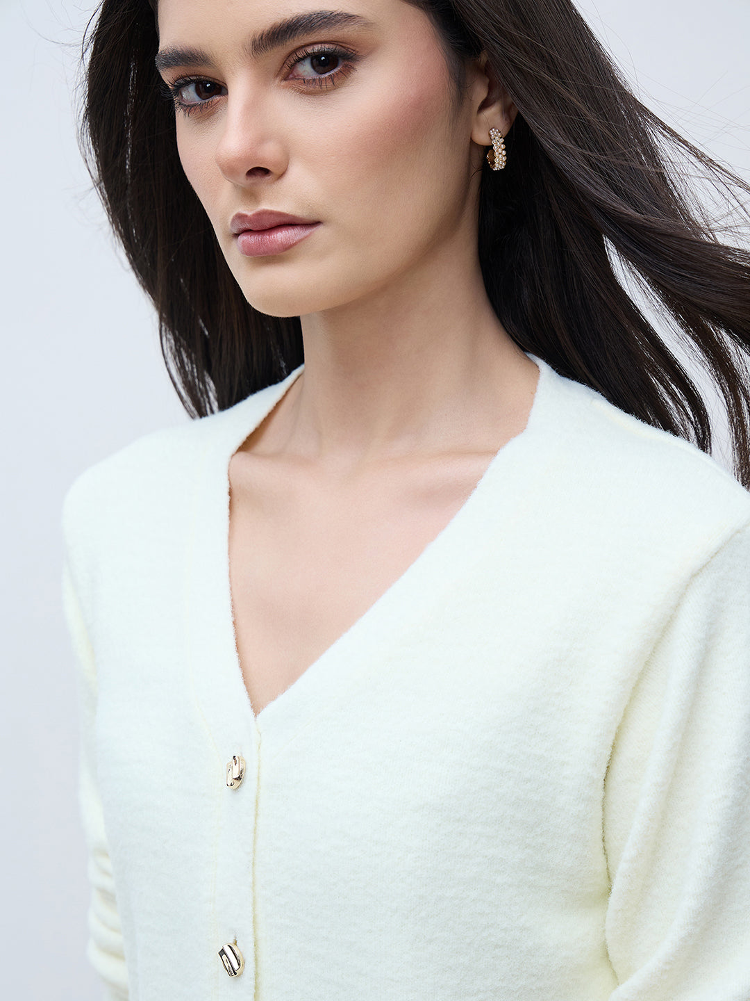 Elle Women Off White Textured V Neck Sweater