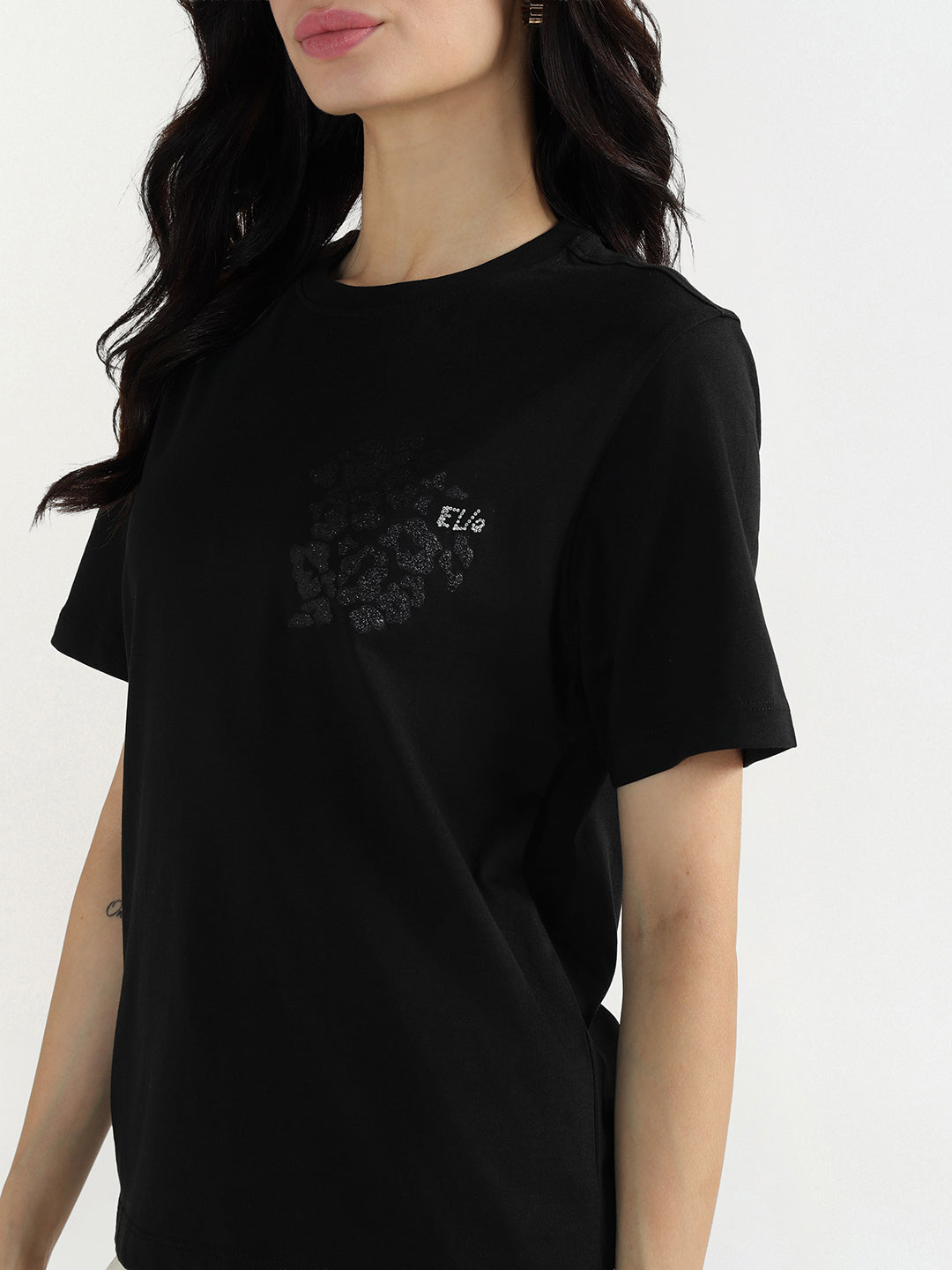 Elle Women Black Solid Crew Neck Tshirt