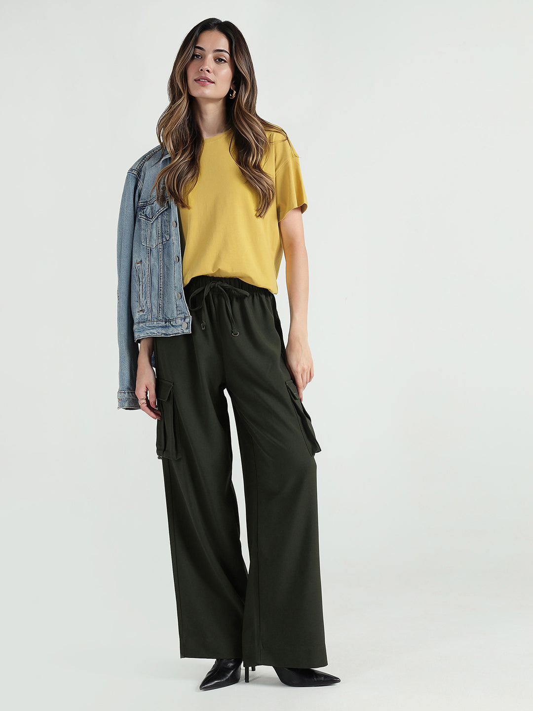 Elle Women Yellow Embellished Crew Neck Tshirt