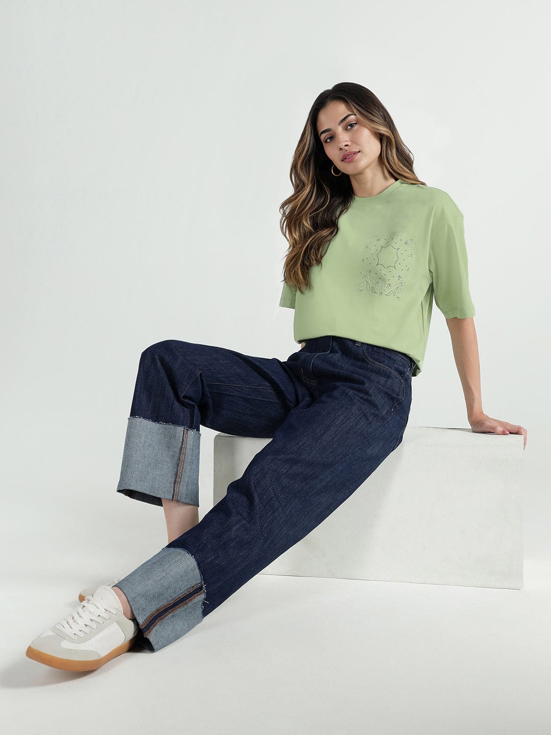 Elle Women Green Solid Round Neck Tshirt