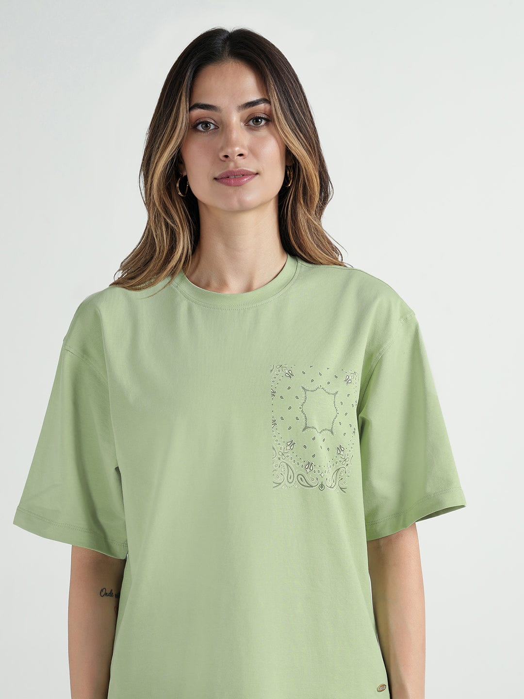 Elle Women Green Solid Round Neck Tshirt