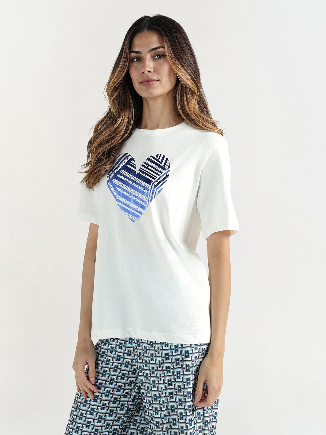 Elle Women White Graphic Crew Neck Tshirt