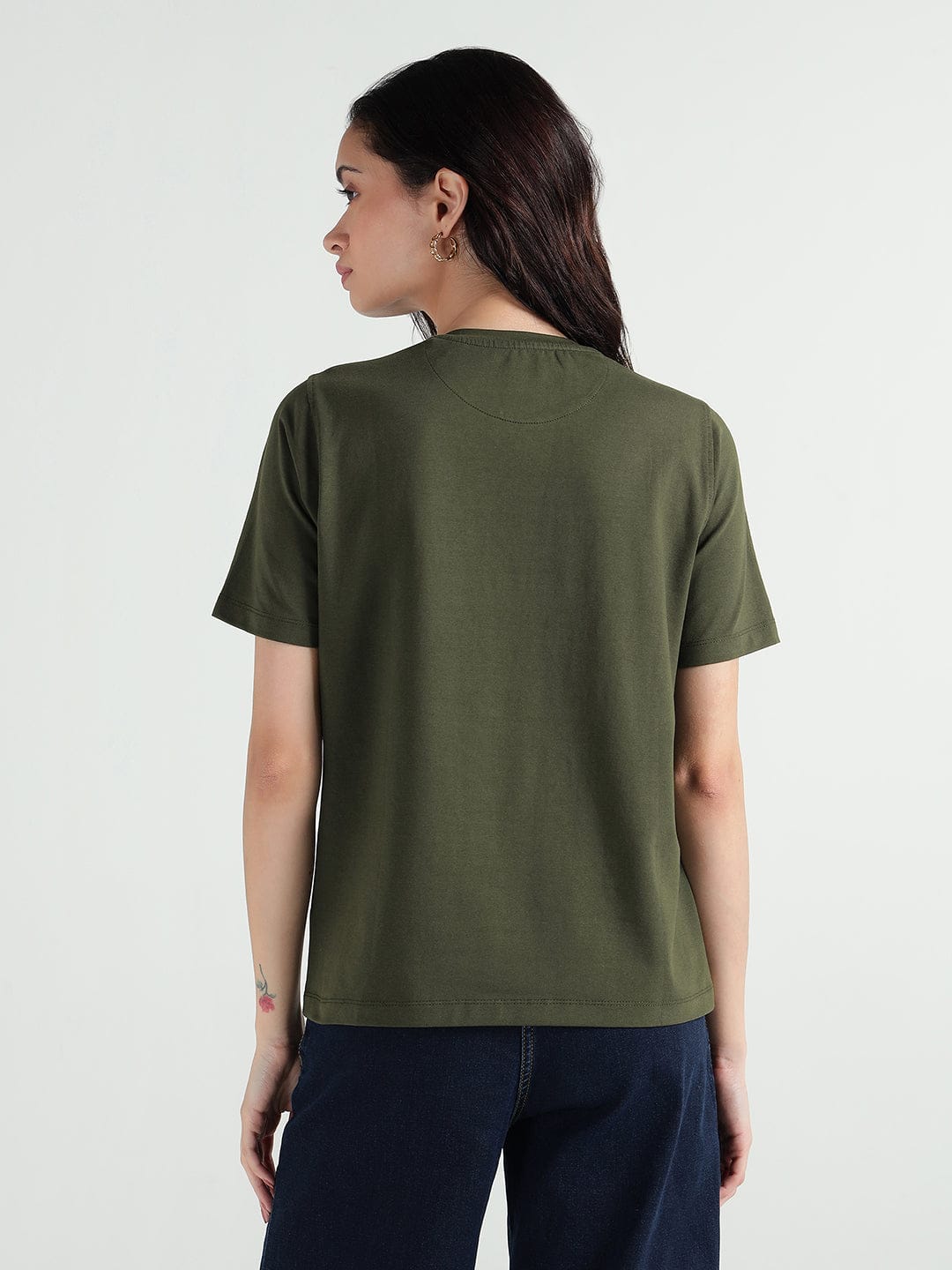 Elle Women Green Solid Round Neck Tshirt