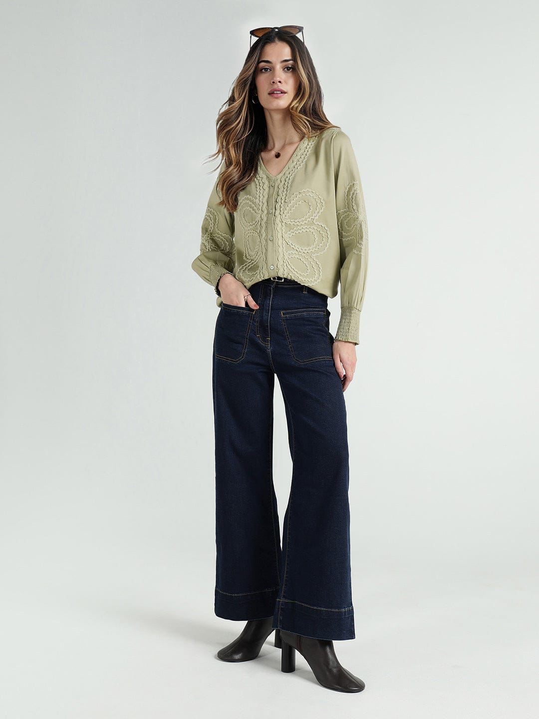 Elle Women Green Embroidered Band Collar Top