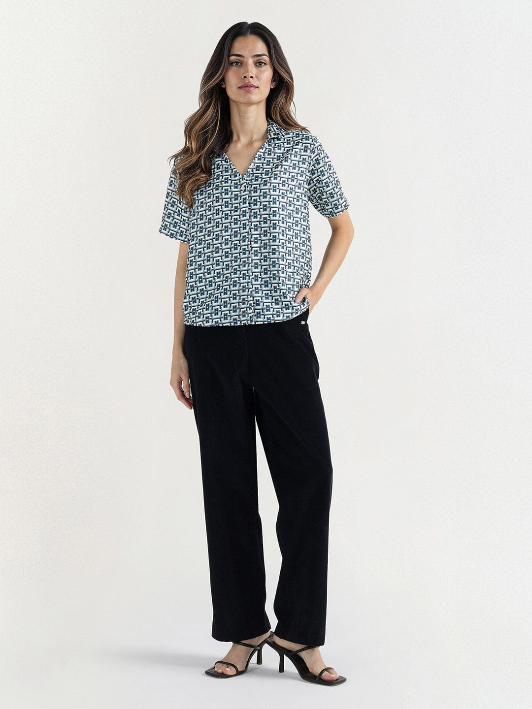 Elle Women Multi Geometric Print Collar Top