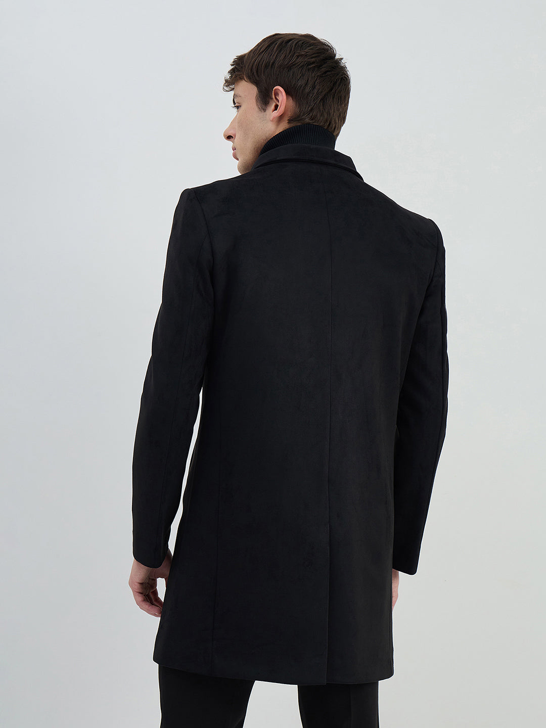 Iconic Men Black Solid Lapel Collar Overcoat