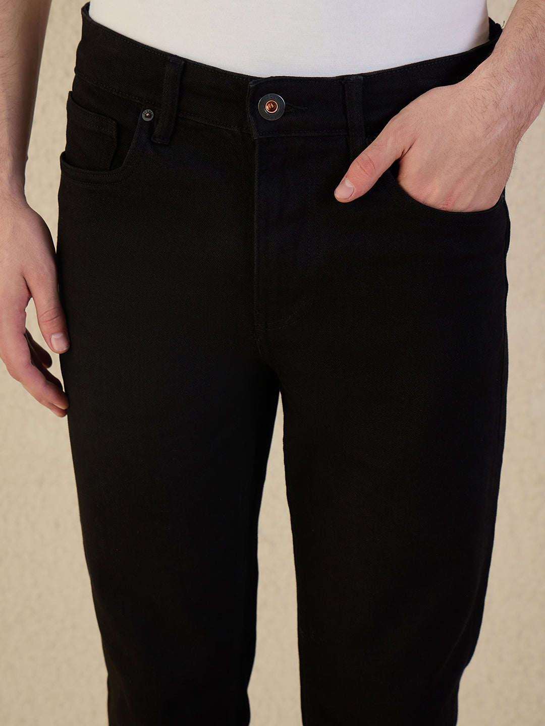 Iconic Men Black Solid Slim Fit Jeans