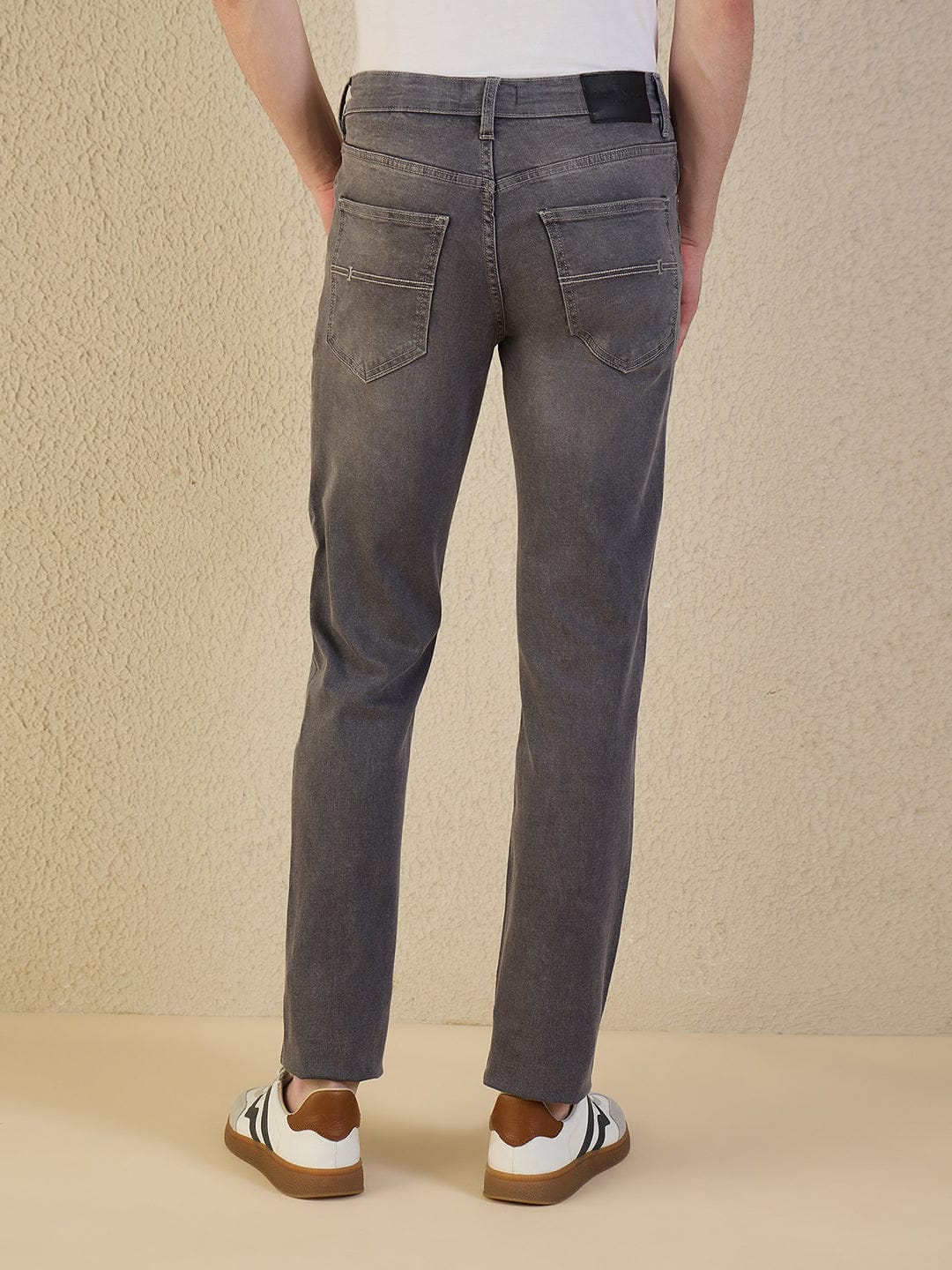 Iconic Men Grey Solid Slim Fit Jeans