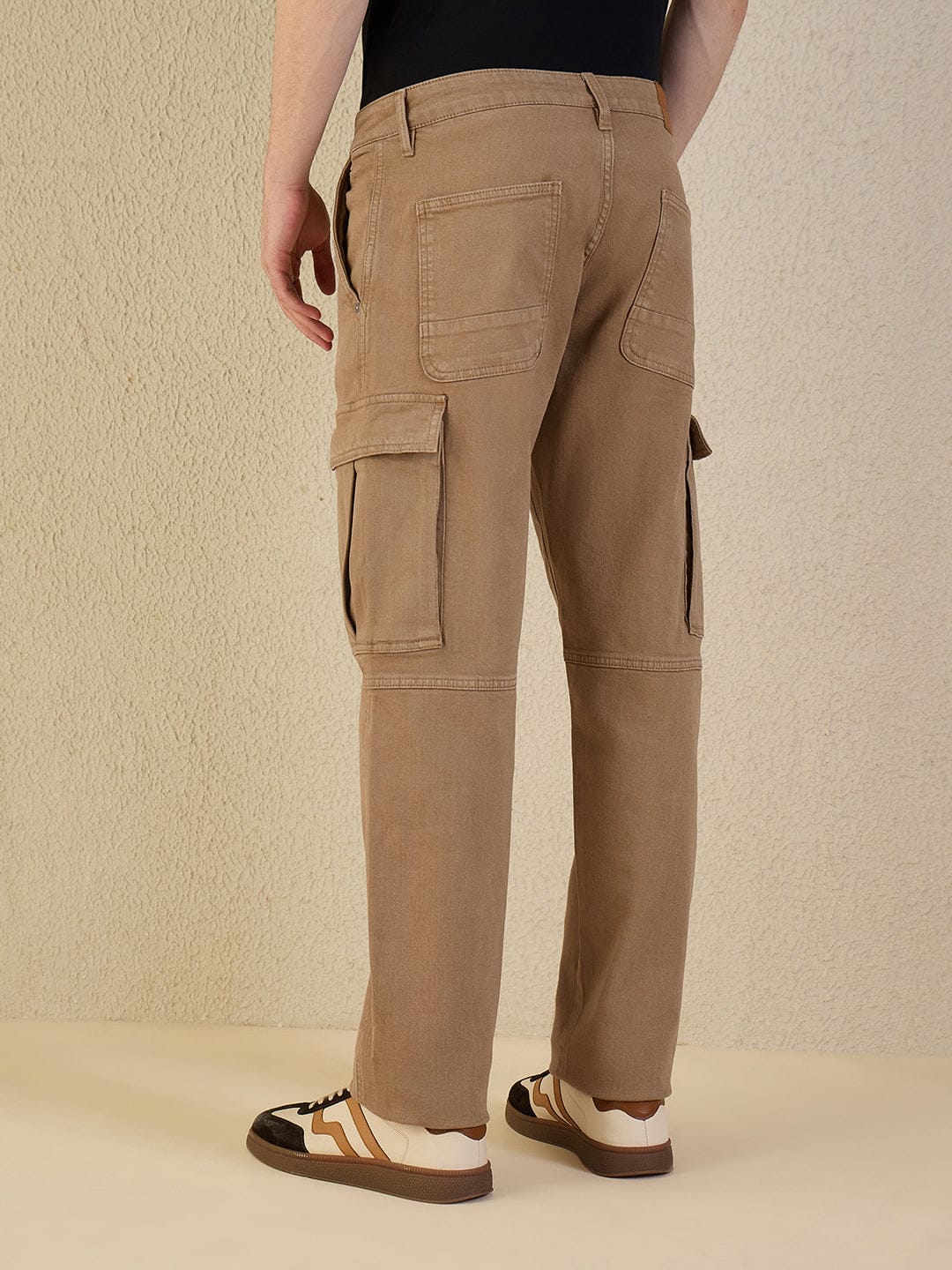 Iconic Men Brown Solid Cargo Fit Jeans