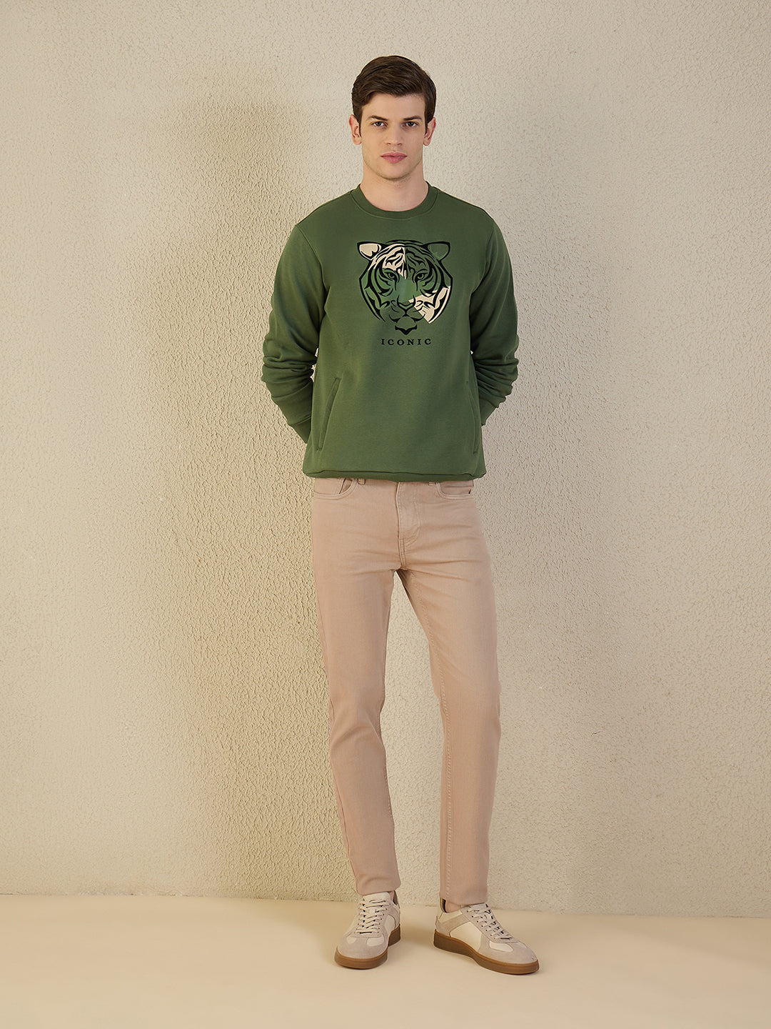 Iconic Men Brown Solid Slim Fit Jeans